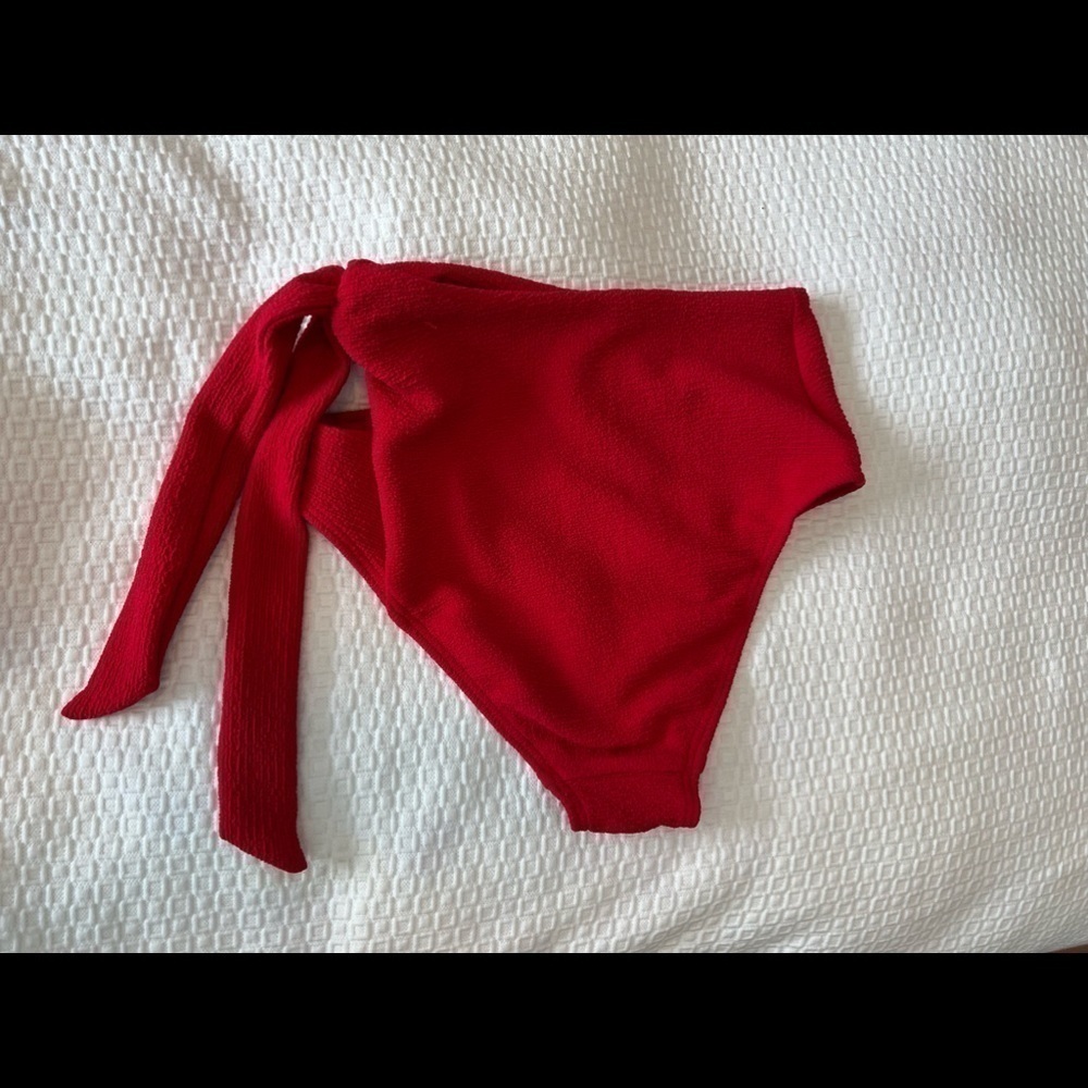 Suboo Giselle Cut Out High Waisted Bottoms In Red - Picture 12 of 16